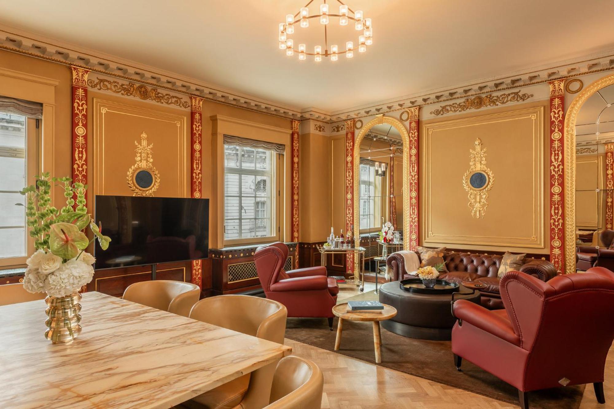 Отель Cafe Royal